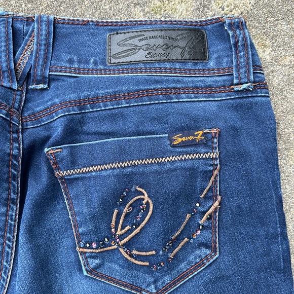 Seven jeans, rocker, slim, size 27, with diamond accented buttons - Picture 10 of 11